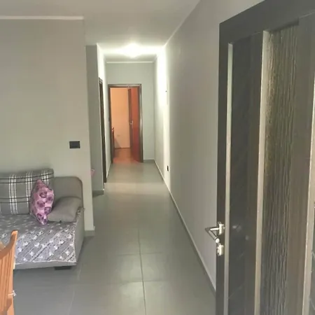 With Parking Space - 22715 Apartman