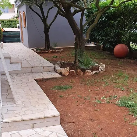 Apartman With A Parking Space - 22715