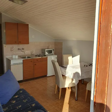 Apartment With Parking Space - 22715 Porec